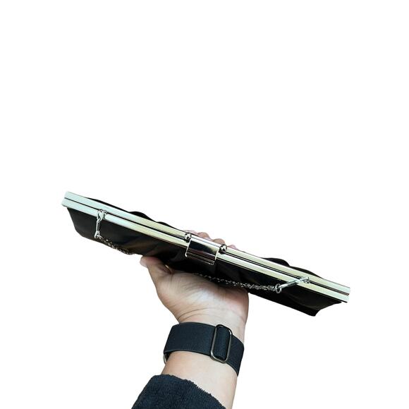 Jessica McClintock Black Pleated Satin Convertible Clutch Shoulder Bag - Picture 8 of 13